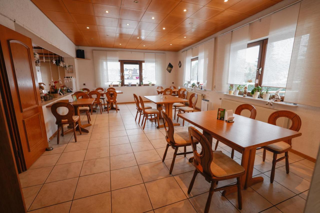 Inn Landgasthaus Hubertusklause 2*